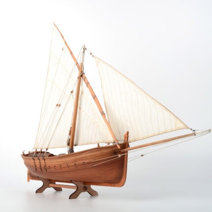 Сборная модель "Итальянский виновоз" Леудо" 1:48