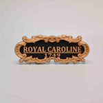 Табличка "Royal Caroline" 80х30мм. Черная.(Большая!)